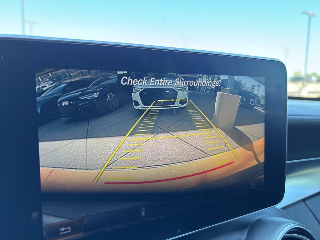 Thumbnail: 2015 Mercedes-Benz C-Class - 9
