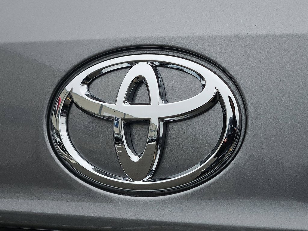 Thumbnail: 2026 Toyota Highlander - 21