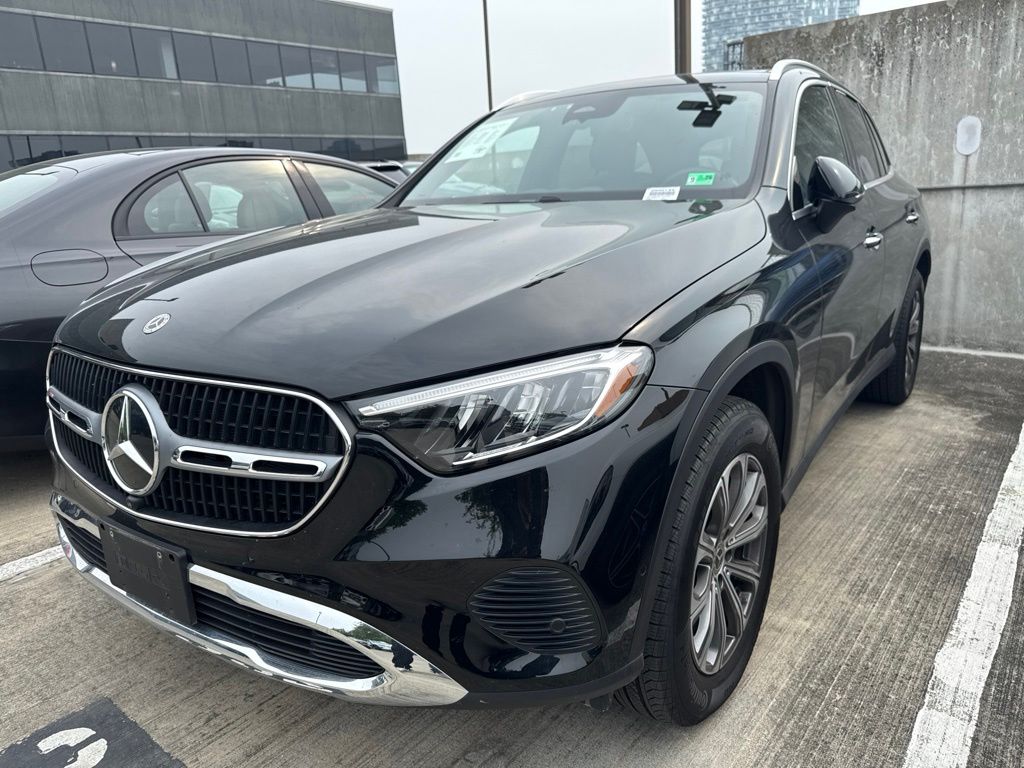 Thumbnail: 2026 Mercedes-Benz GLC - 1