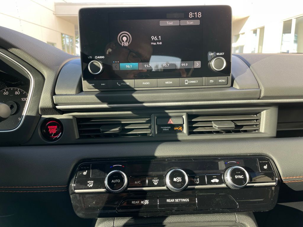 Thumbnail: 2025 Honda Pilot - 18