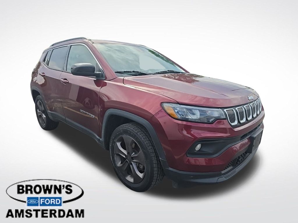 2022 Jeep Compass Latitude Lux - 0