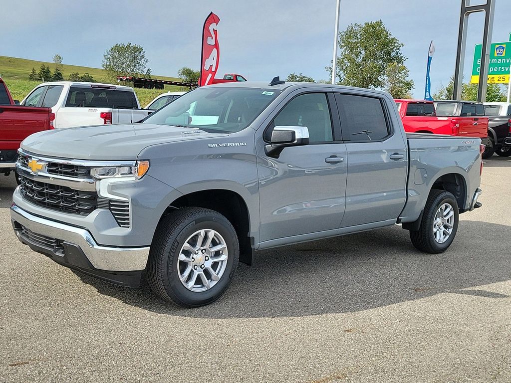 2024 Chevrolet Silverado 1500 LT 2