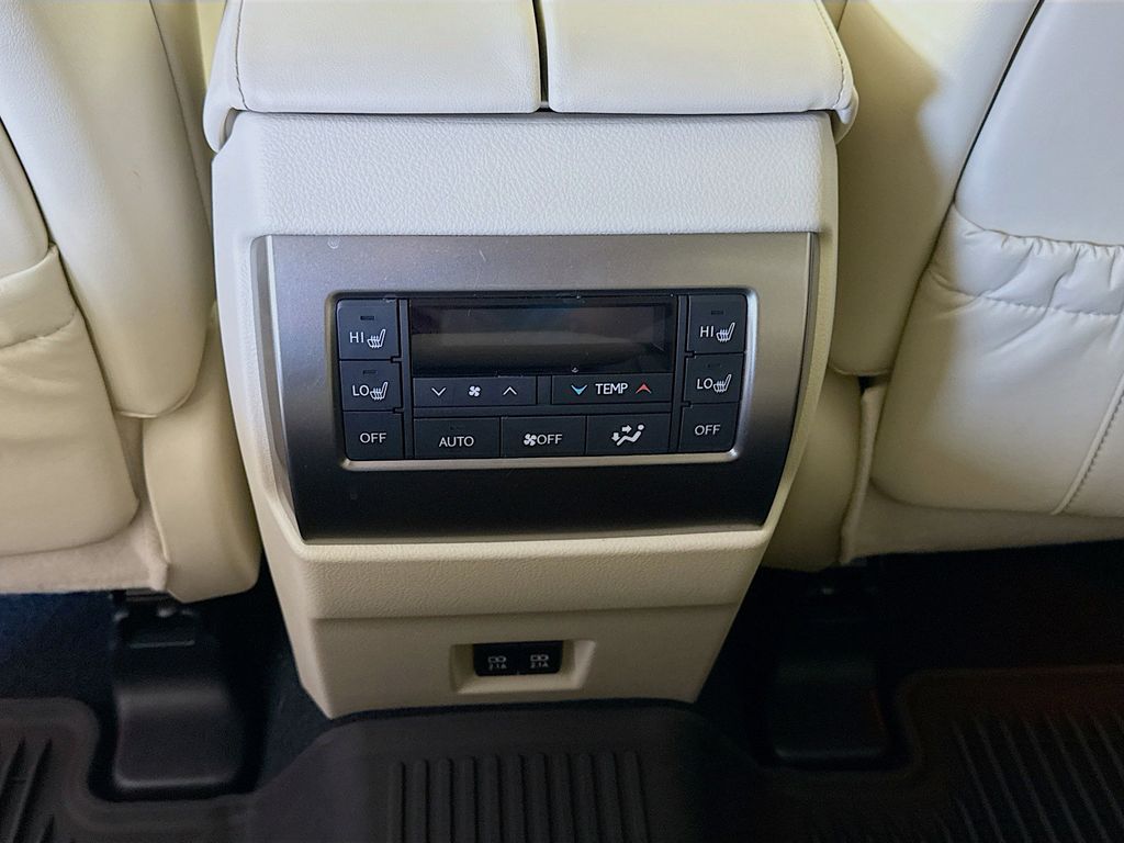 Thumbnail: 2022 Lexus GX - 26