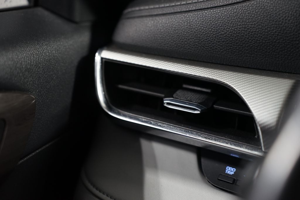 2021 Toyota Highlander Platinum 26