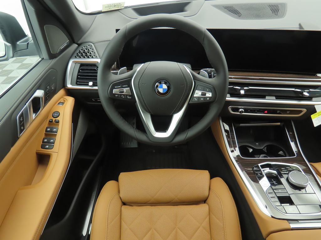 Thumbnail: 2026 BMW X5 - 10