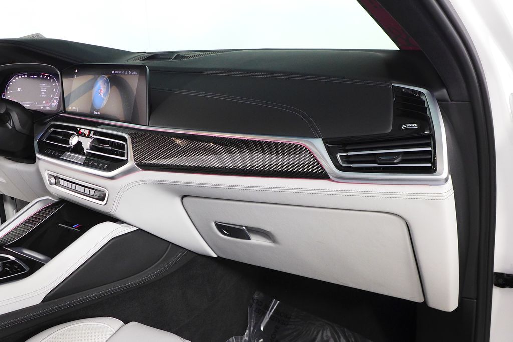 Thumbnail: 2023 BMW X6 - 14