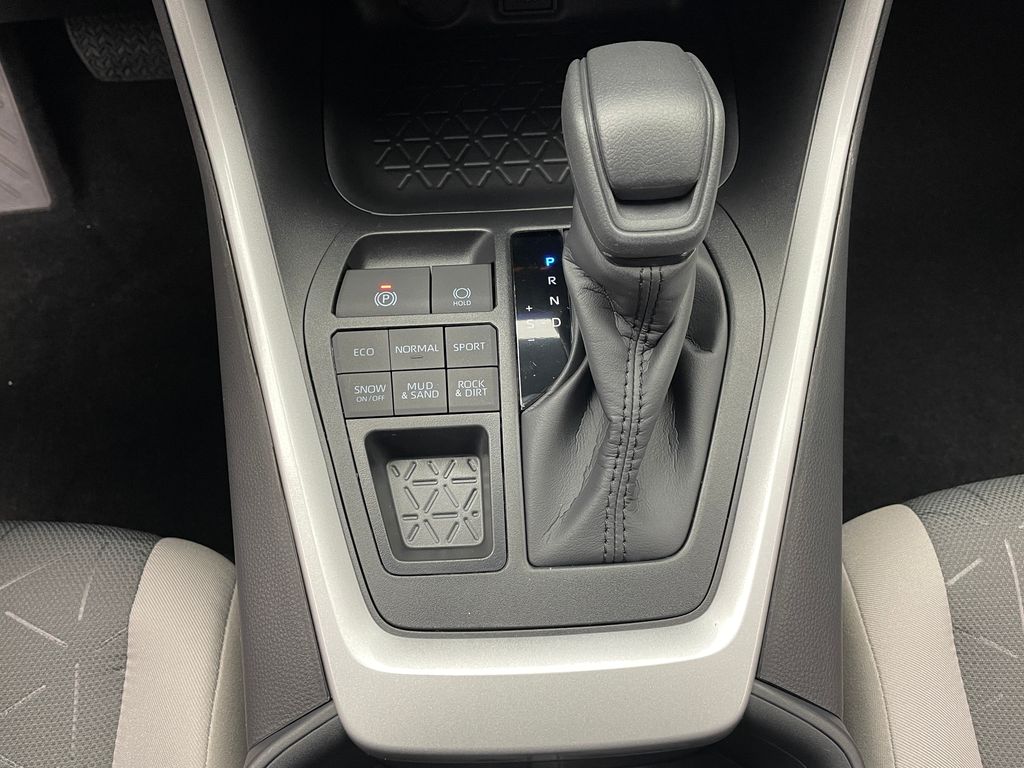 Thumbnail: 2025 Toyota RAV4 - 26