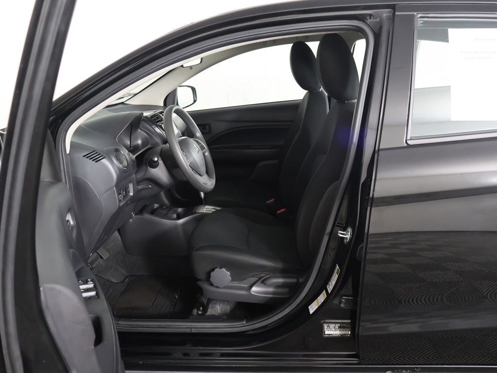 Used 2024 Black Mitsubishi ES image 25