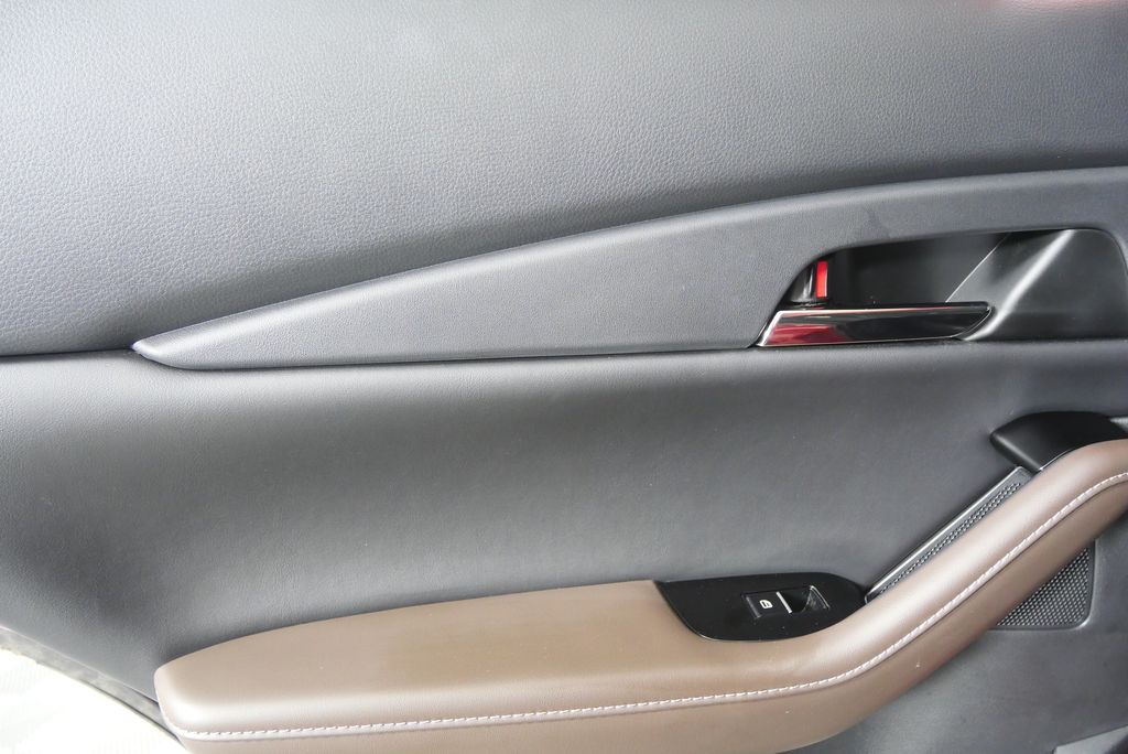 Thumbnail: 2022 Mazda CX-30 - 13