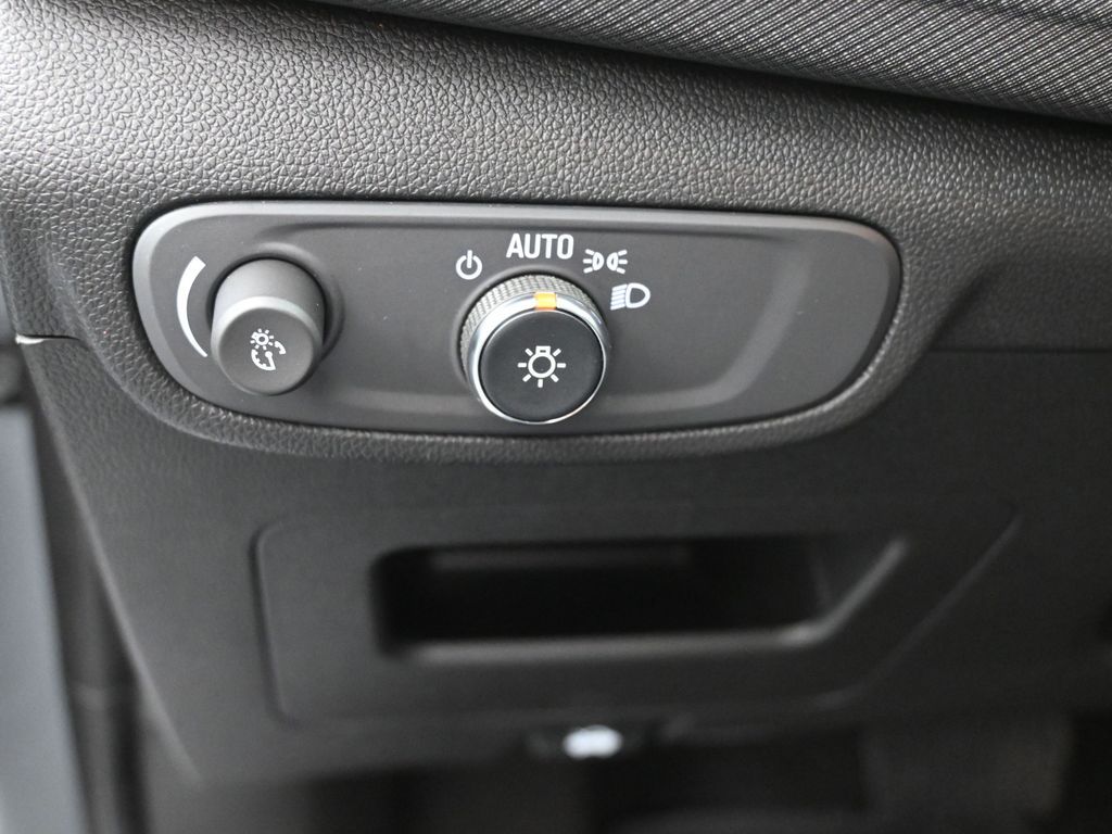 Used 2025 Chevrolet TrailBlazer SUV