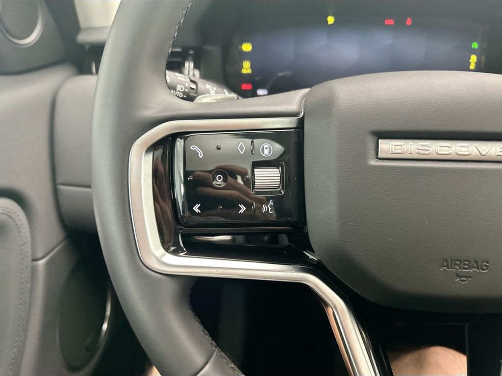 Thumbnail: 2025 Land Rover Discovery Sport - 11