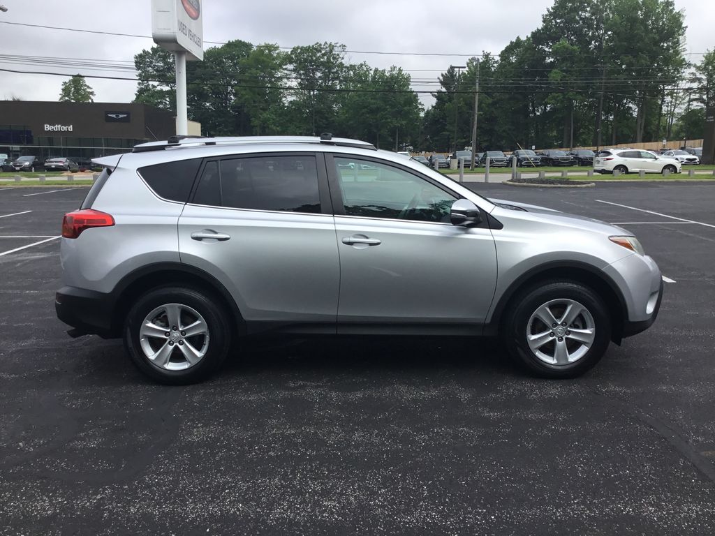 2014 Toyota RAV4 XLE 6