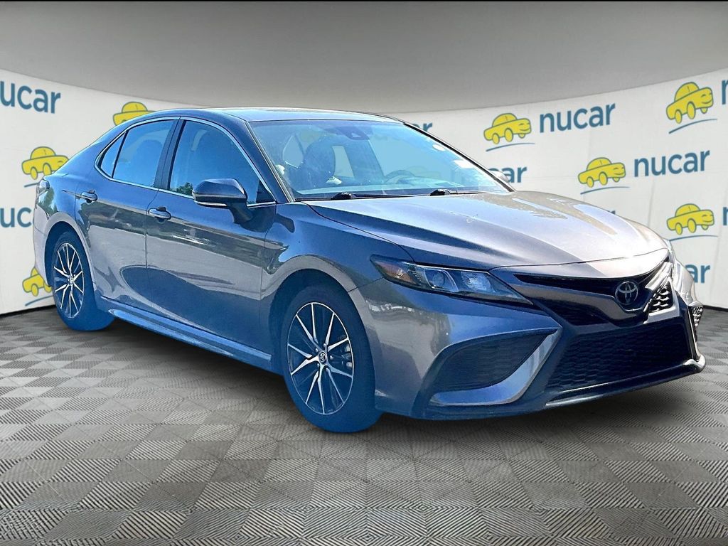 2024 Toyota Camry — photo 1