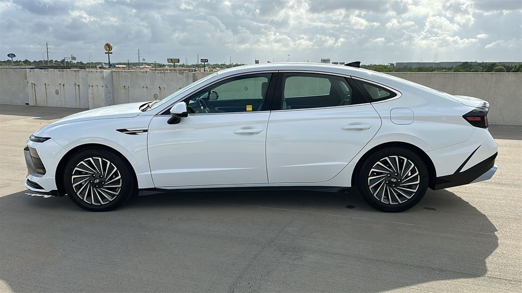 2025 Hyundai Sonata Hybrid SEL - 8
