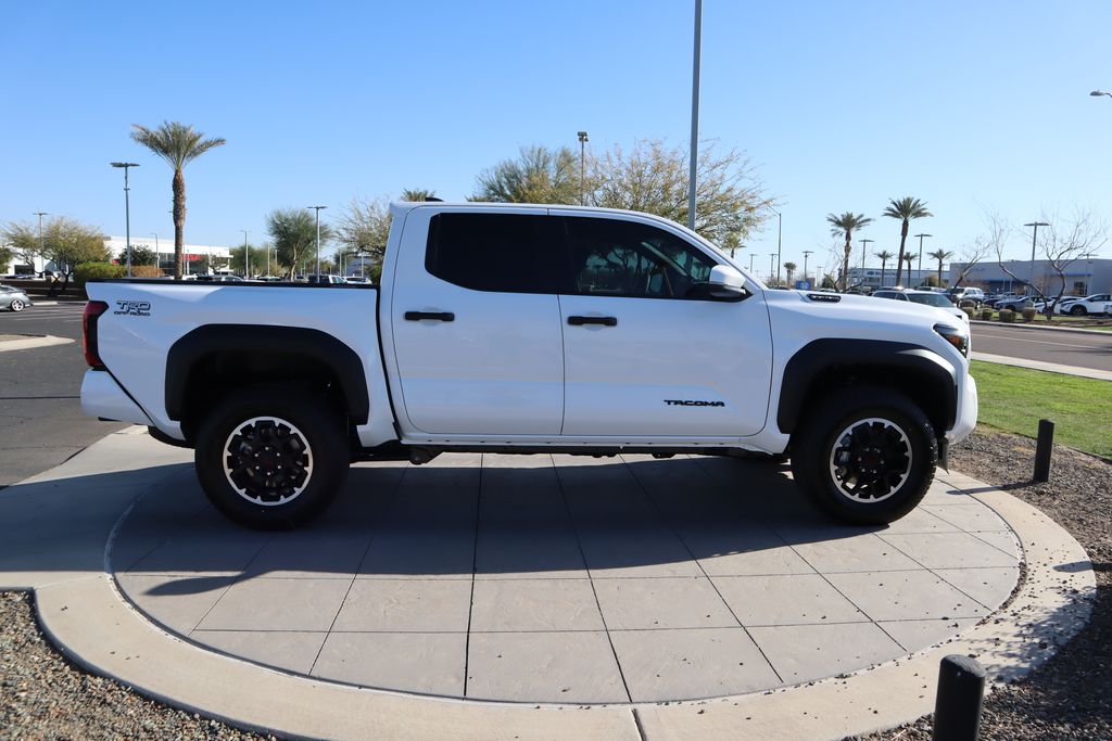 2025 Toyota Tacoma TRD Off-Road 4