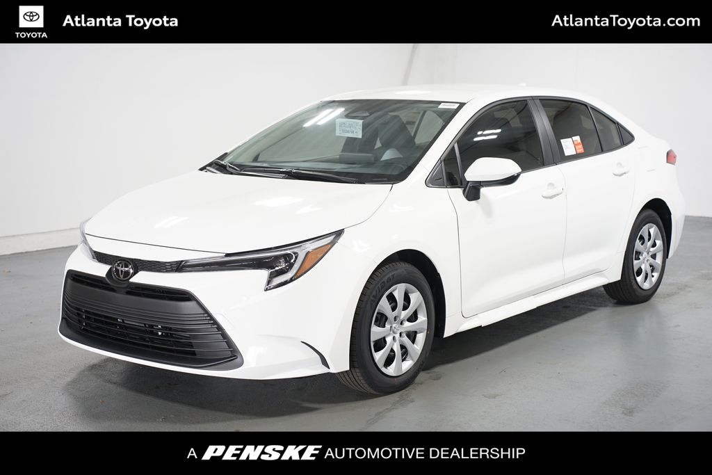2026 Toyota Corolla LE's photo