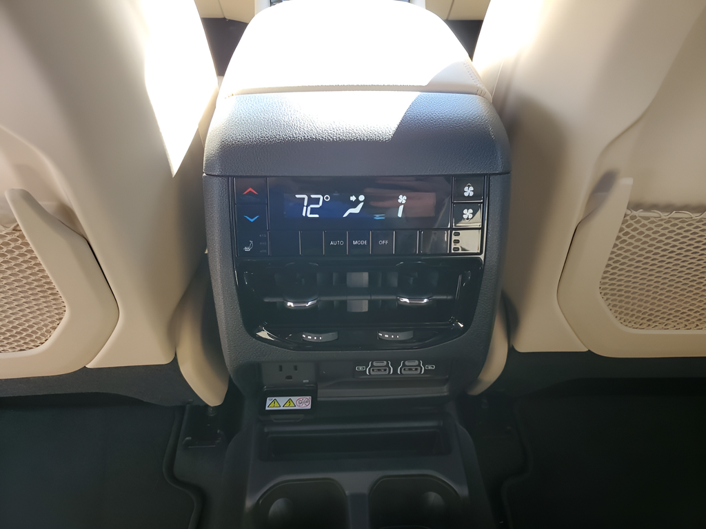 New Car 2025 Jeep Grand Cherokee L  Limited For Sale Under $50,000 In Austin, Texas