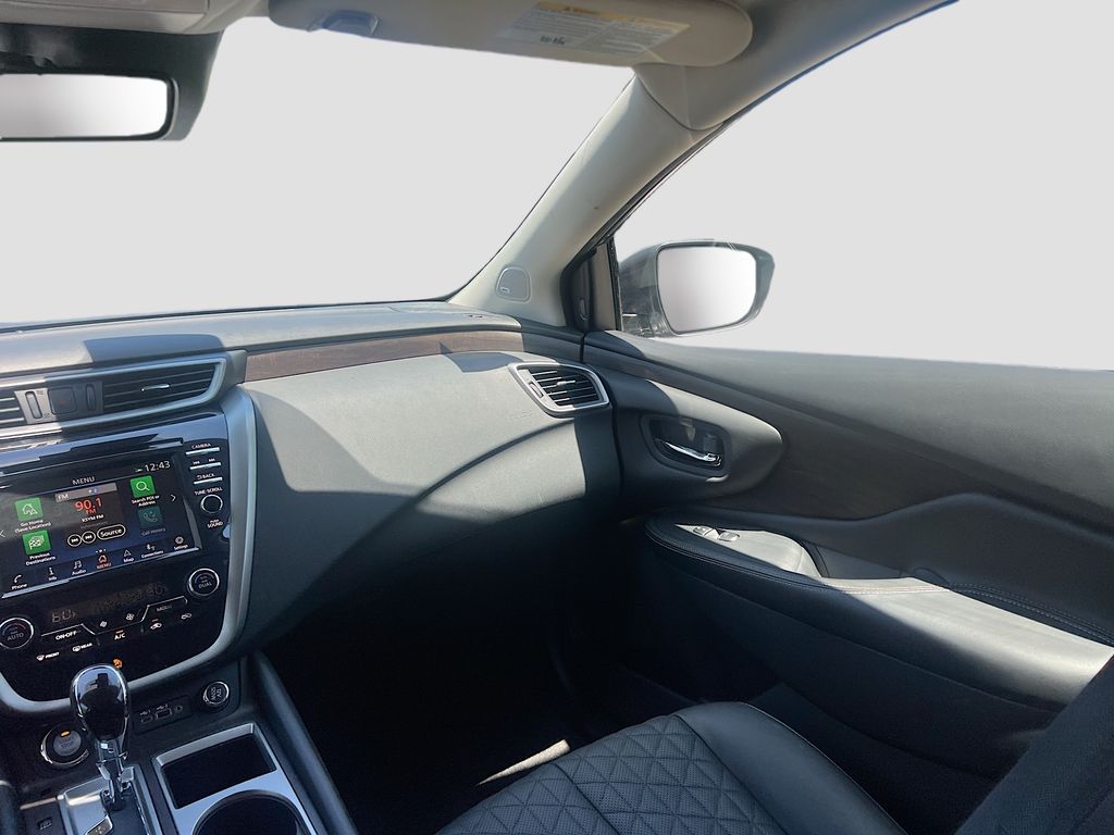Used 2024 Gray Nissan Platinum image 25