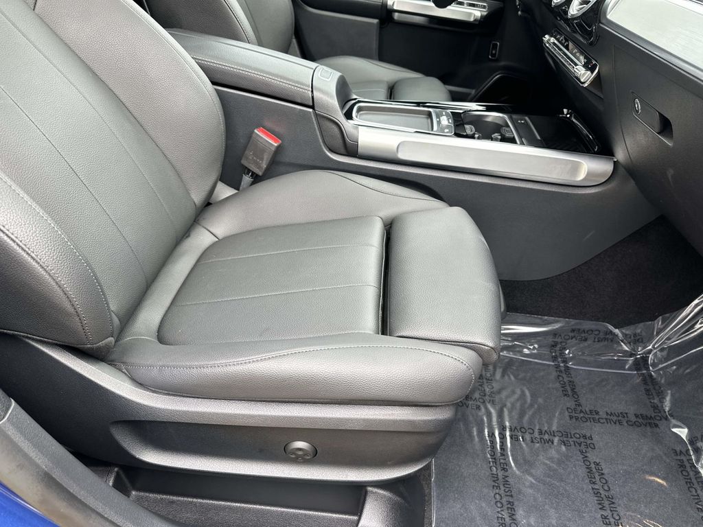 Thumbnail: 2024 Mercedes-Benz GLB - 22