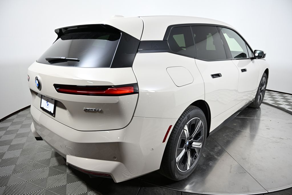 Thumbnail: 2026 BMW iX - 5