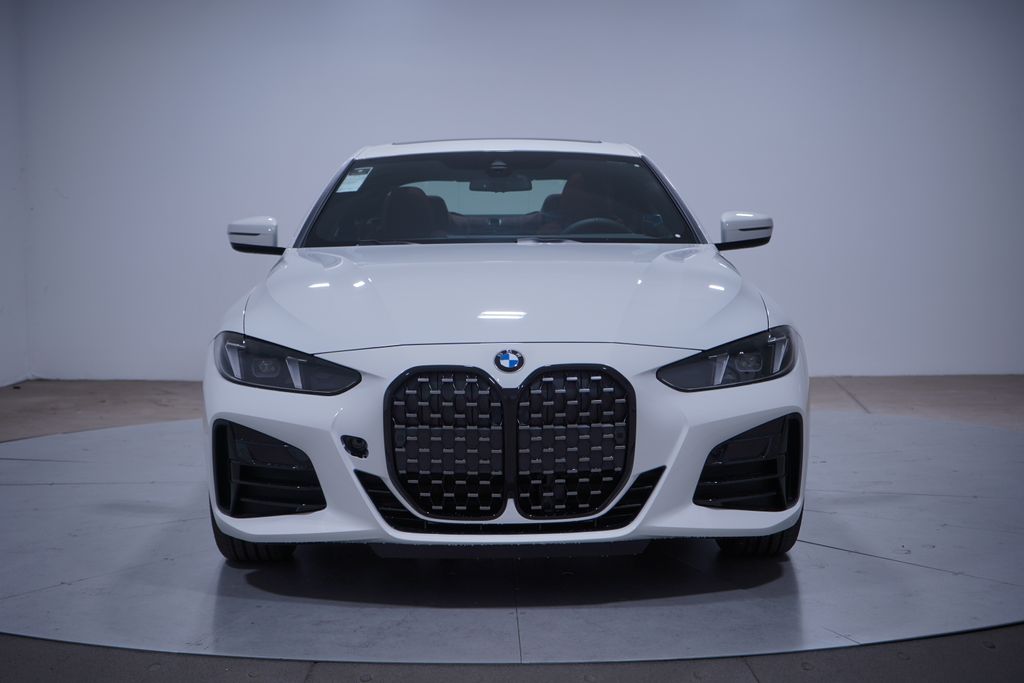 Thumbnail: 2026 BMW 4 Series - 4