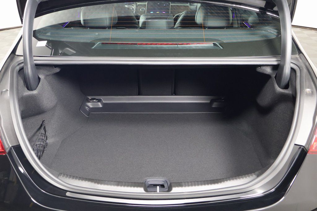 Thumbnail: 2026 Mercedes-Benz C-Class - 8