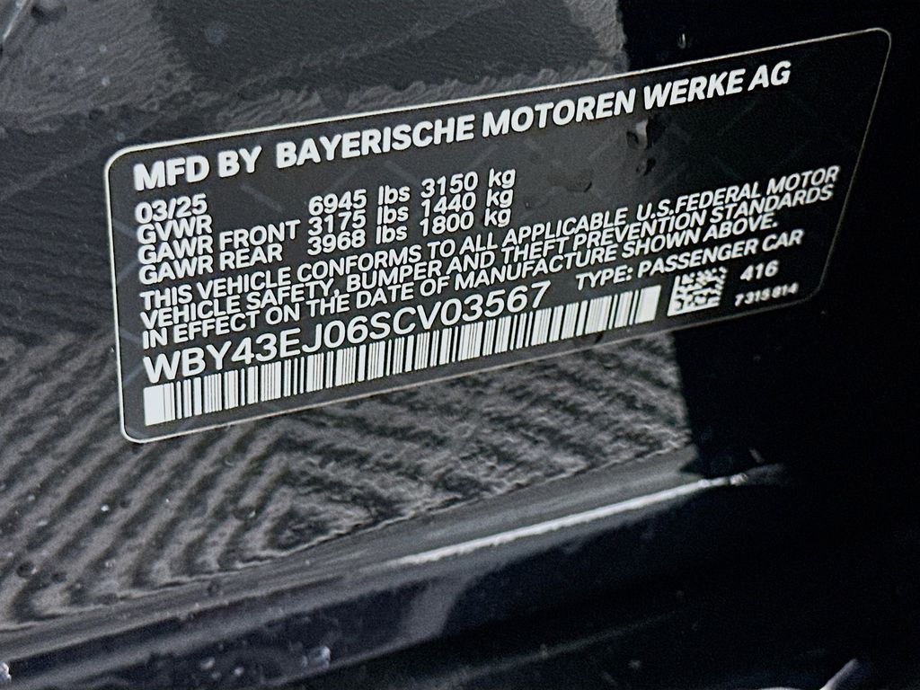 Thumbnail: 2025 BMW i7 - 24