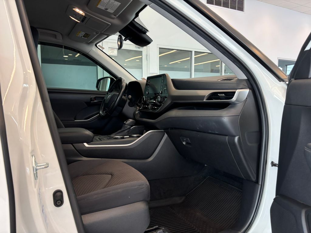 2021 Toyota Highlander Hybrid LE