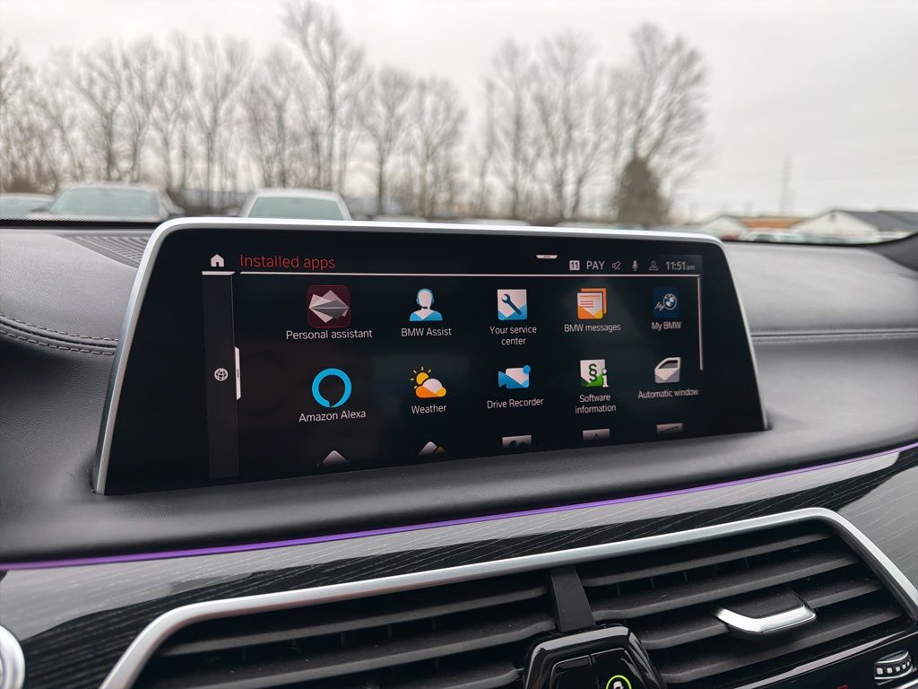 Thumbnail: 2022 BMW 7 Series - 32