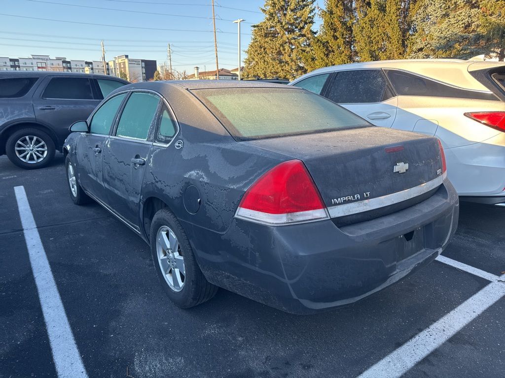 2008 Chevrolet Impala LT 2