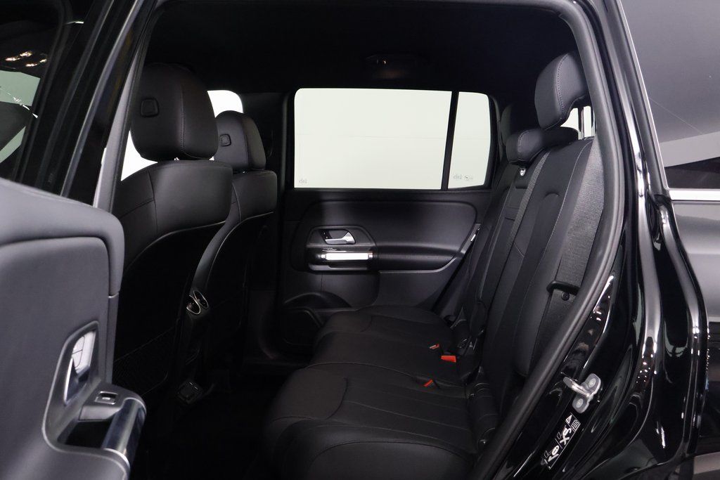 Thumbnail: 2025 Mercedes-Benz GLB - 11