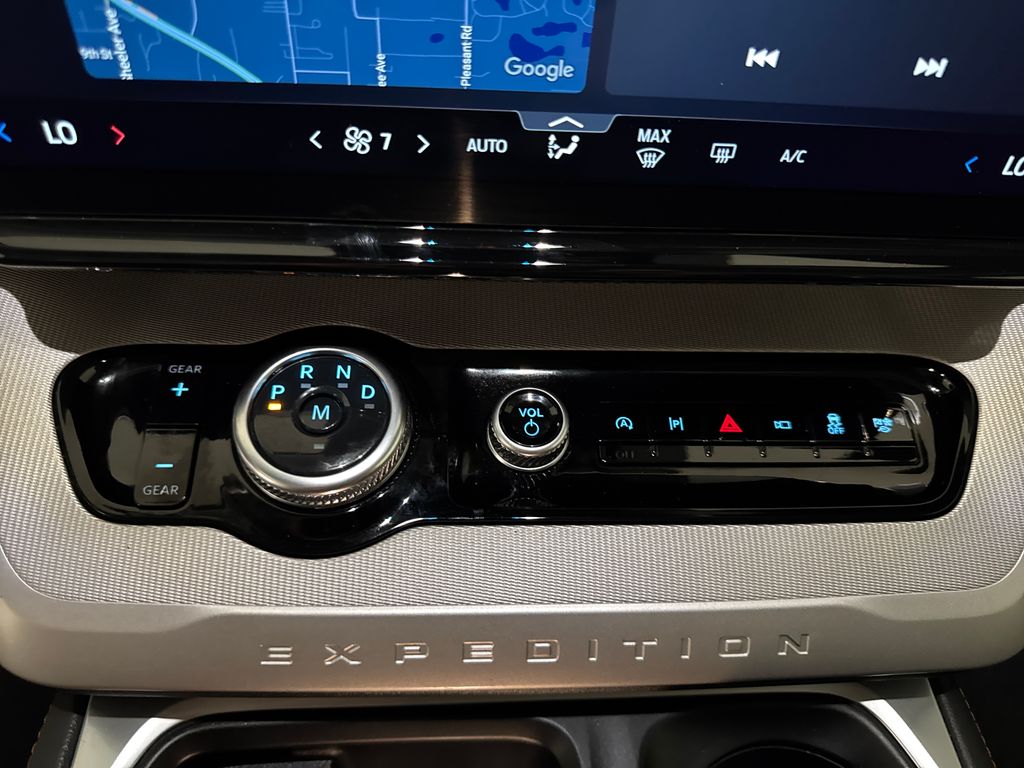 Used 2025 White Ford Active image 20