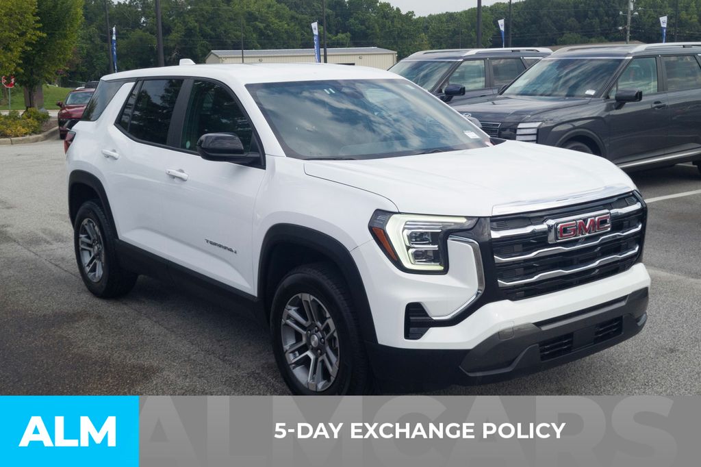 Used 2025 White GMC Elevation image 3