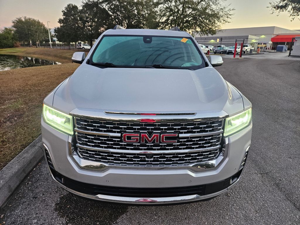 2020 GMC Acadia Denali 8