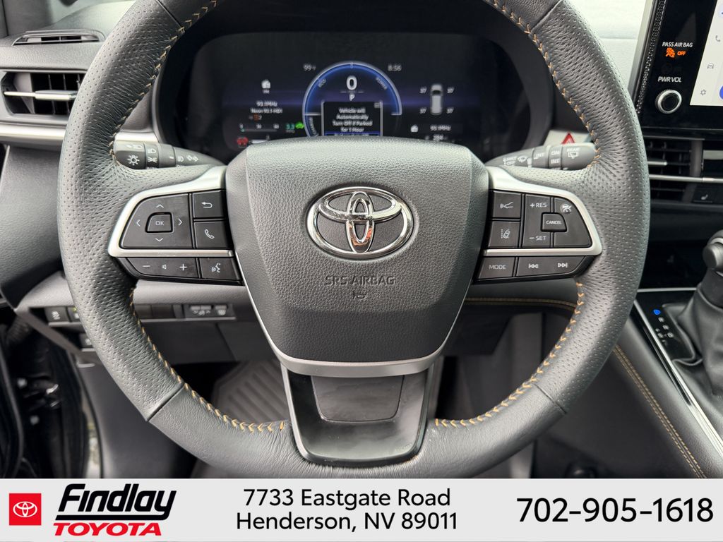 Used 2025 Toyota Sienna Van