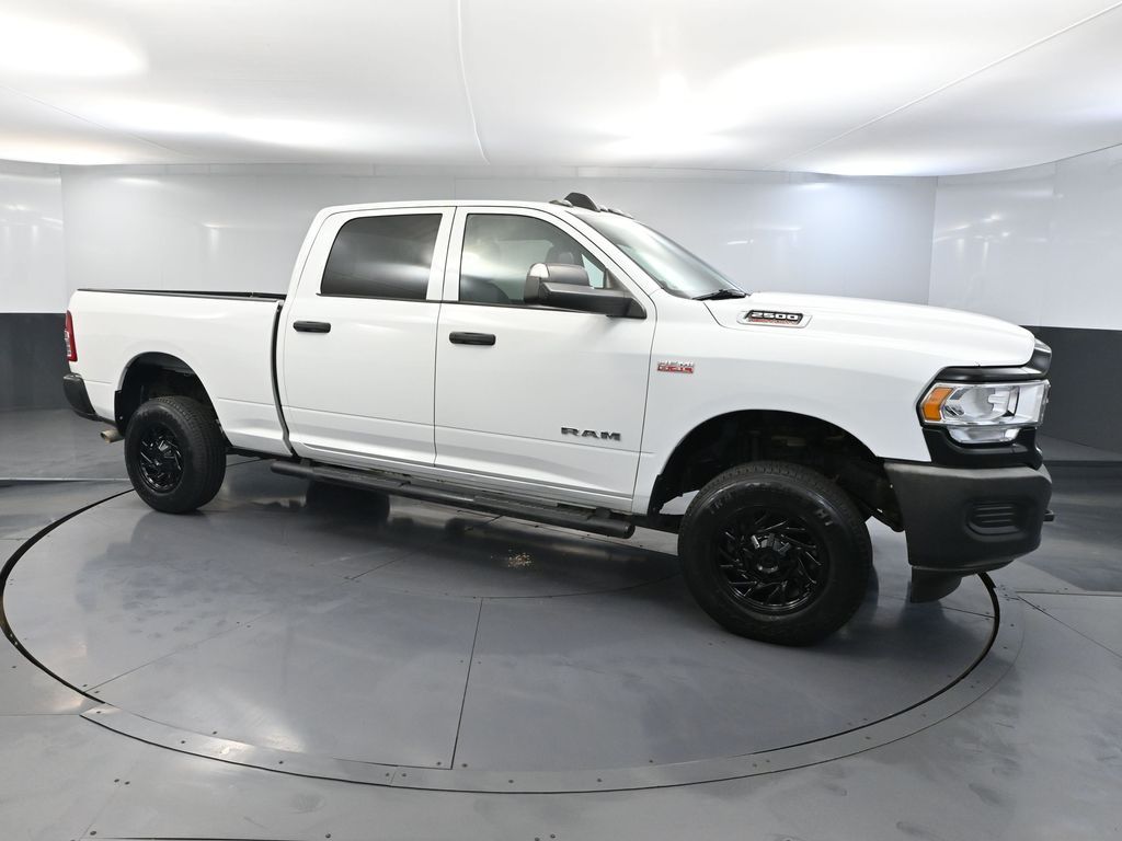 Bright White Clearcoat 2022 RAM 2500 Pickup Truck Four-Wheel Drive 8-Speed Automatic