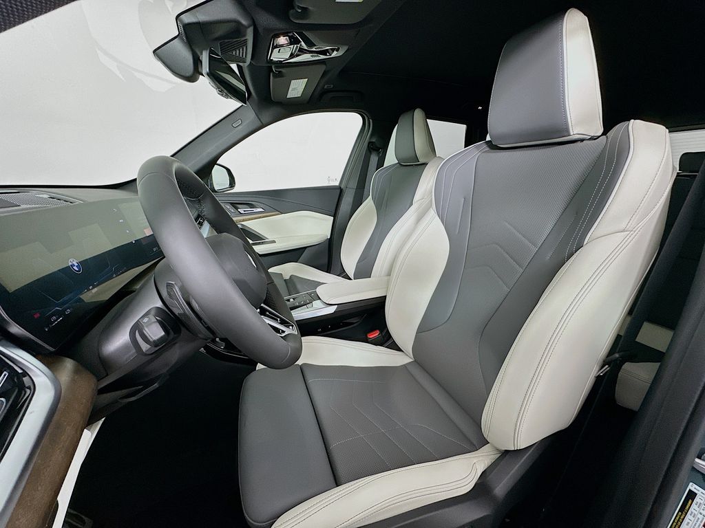 Thumbnail: 2026 BMW X1 - 16