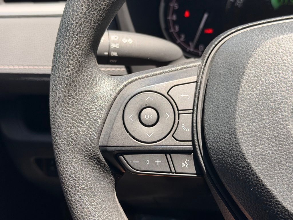 2025 Toyota RAV4 LE Silver Sky Metallic - Jim Hudson Acura - Image 26