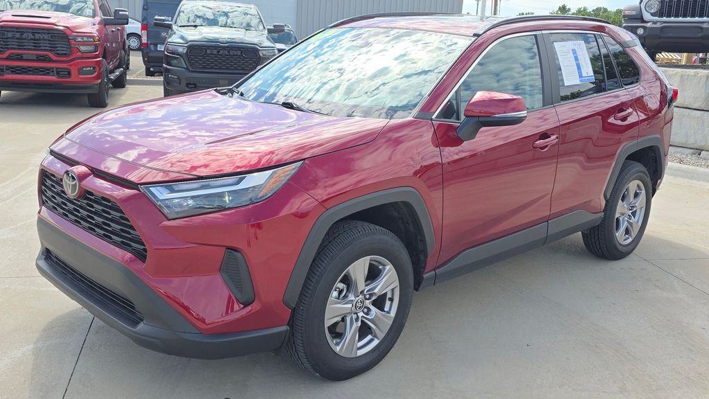 2023 Toyota RAV4 XLE