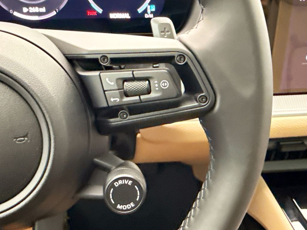 Thumbnail: 2026 Porsche Cayenne - 14