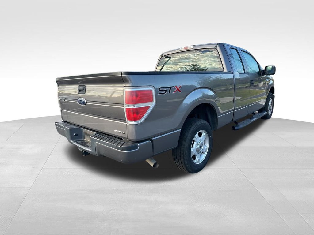 2014 Ford F-150 STX 8