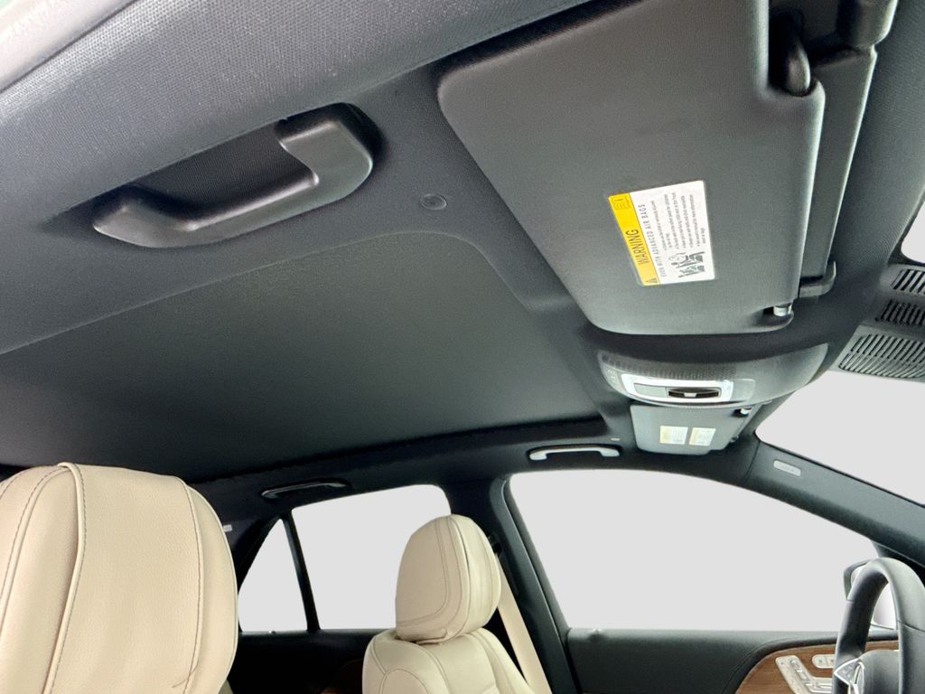 Thumbnail: 2026 Mercedes-Benz GLE - 17