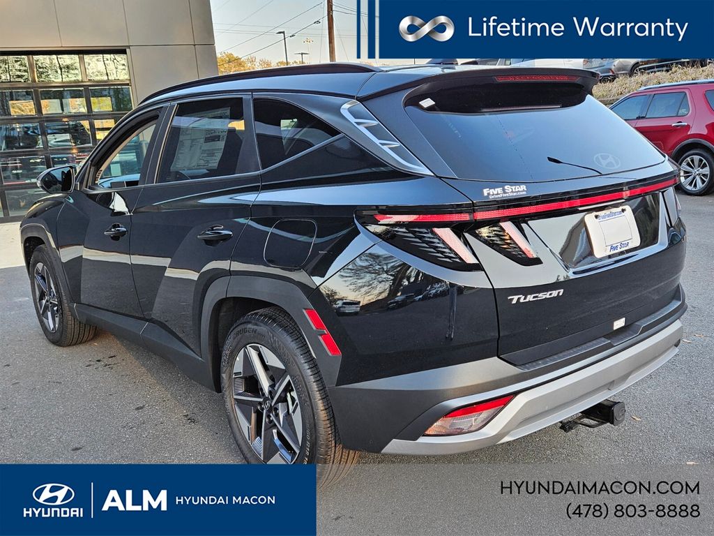 New 2026 Black Hyundai SEL Premium FWD image 6