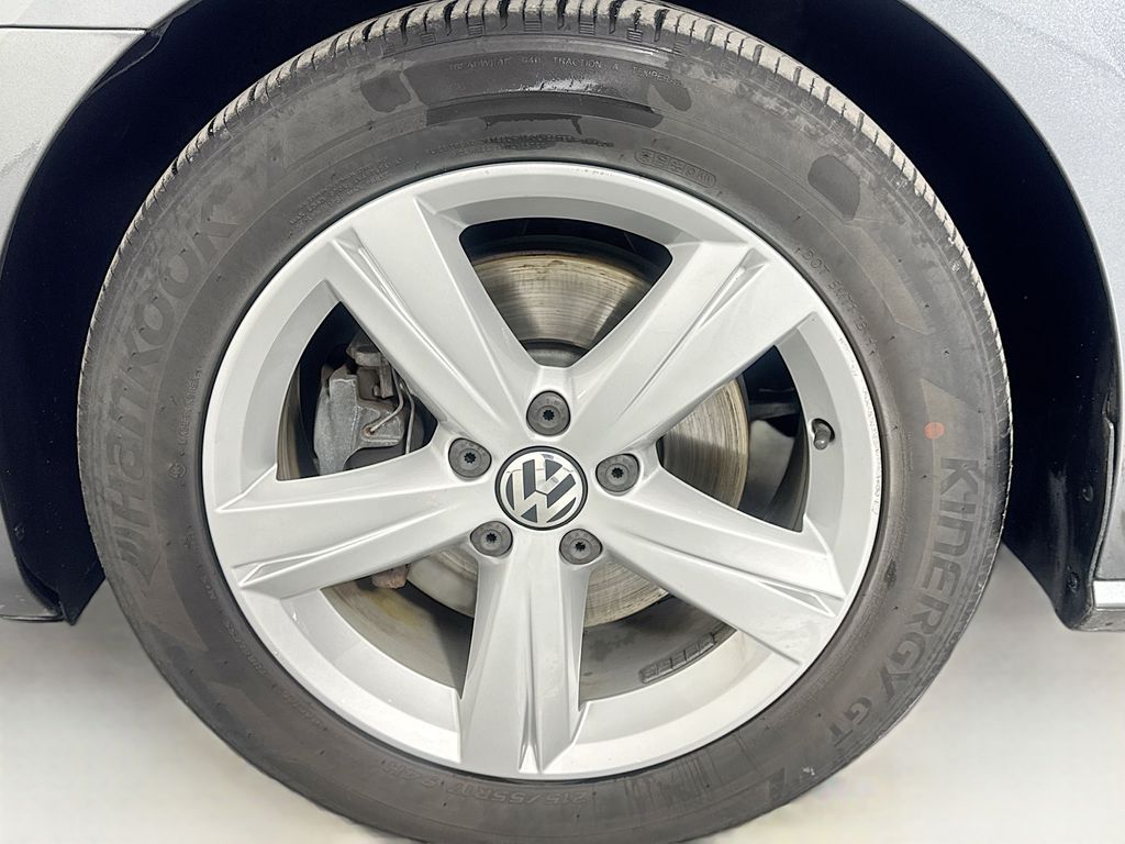 Used Car 2015 Volkswagen Passat  1.8t Limited Edition For Sale Under $10,000 In Austin, Texas