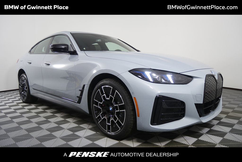 Thumbnail: 2026 BMW i4 - 1