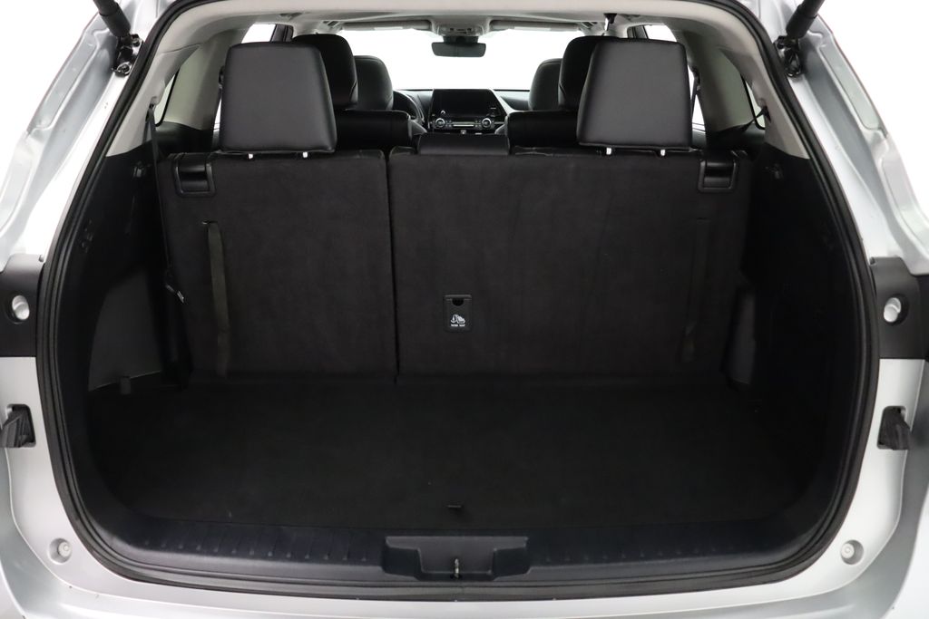 2024 Toyota Highlander XLE 22