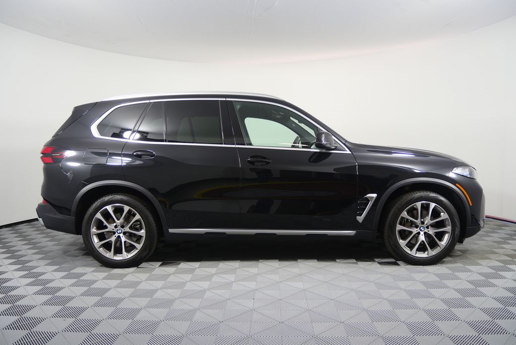 Thumbnail: 2024 BMW X5 - 2