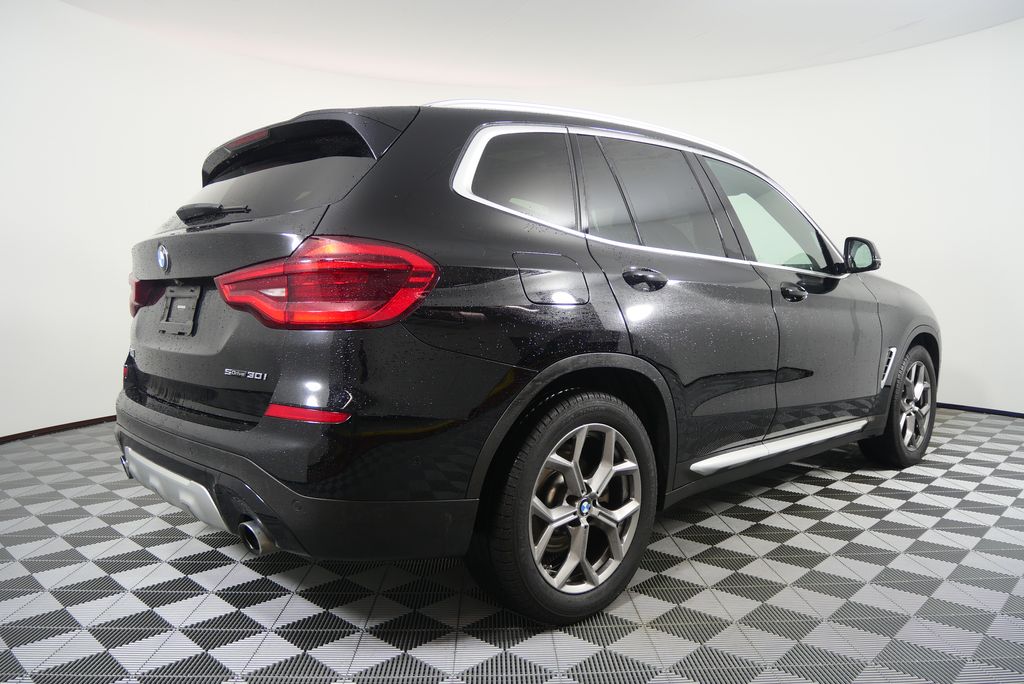 Thumbnail: 2021 BMW X3 - 3
