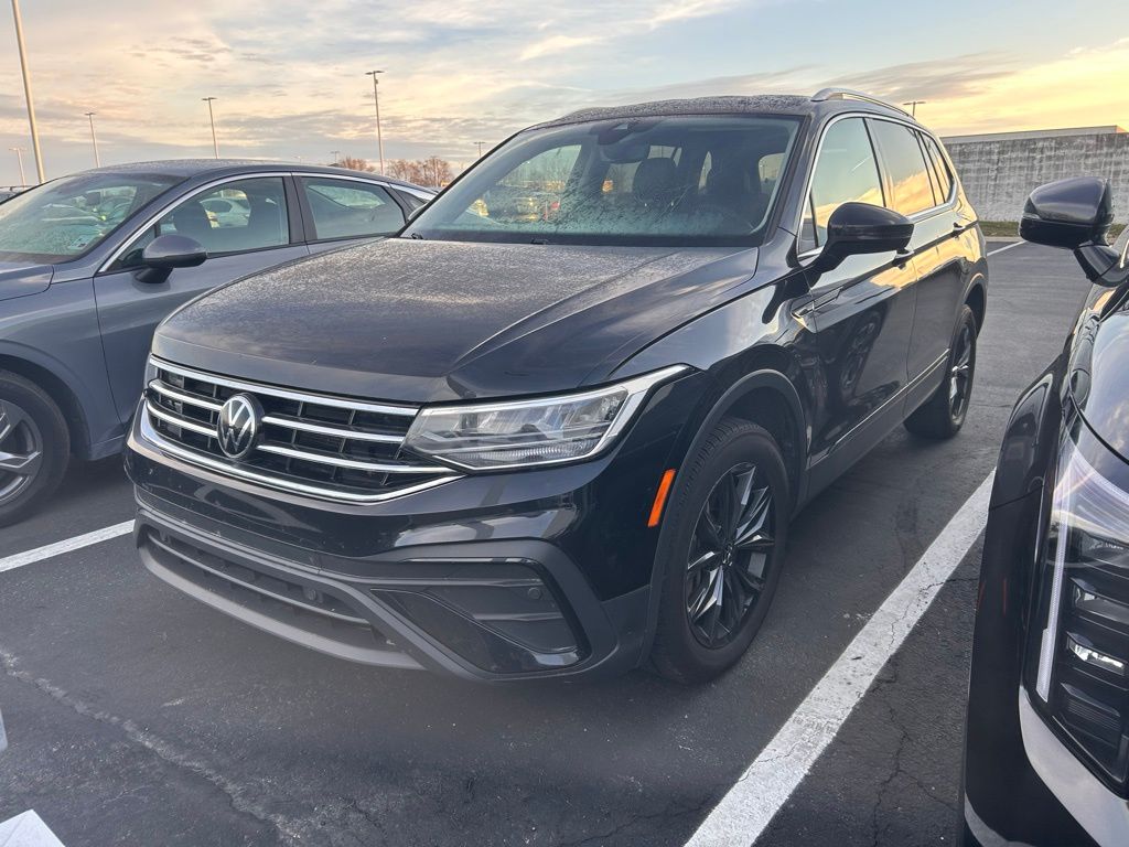 2022 Volkswagen Tiguan 2.0T SE 2