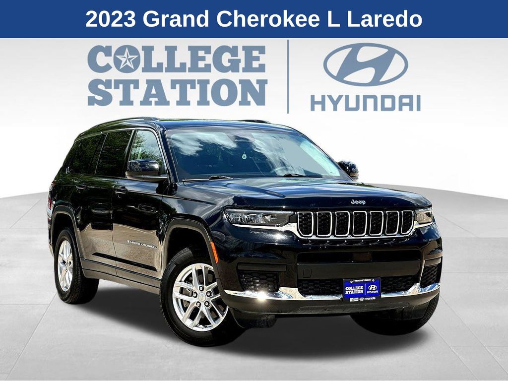2023 Jeep Grand Cherokee L Laredo 4WD